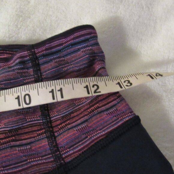 Lululemon Older Leggings Black/Pink  size 6 - Picture 7 of 12